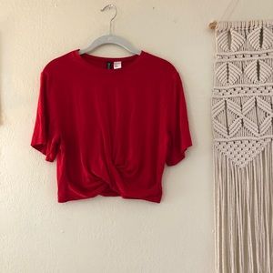 red crop top!
